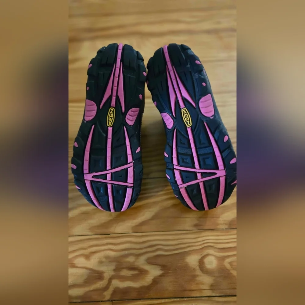 Keen durable purple